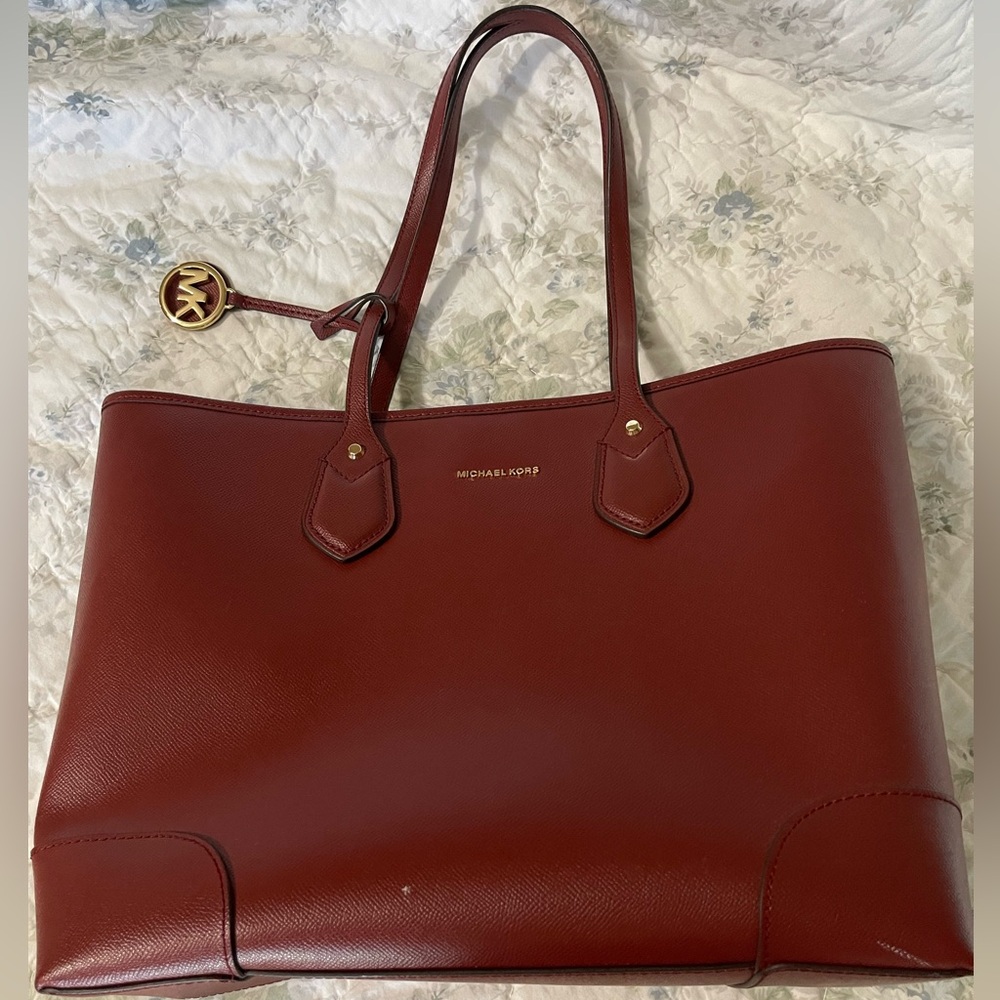 Michael Kors Bag - cranberry